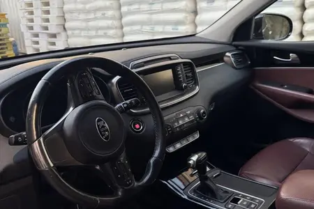 کیا سورنتو نیمه فول UM - 2017