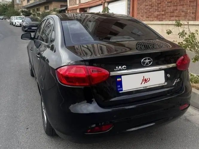 جک J4 اتوماتیک ساده - 1402