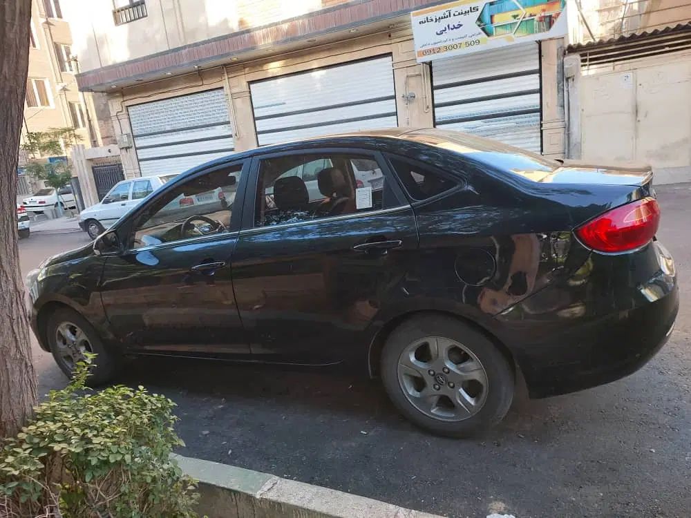 جک J4 اتوماتیک ساده - 1401
