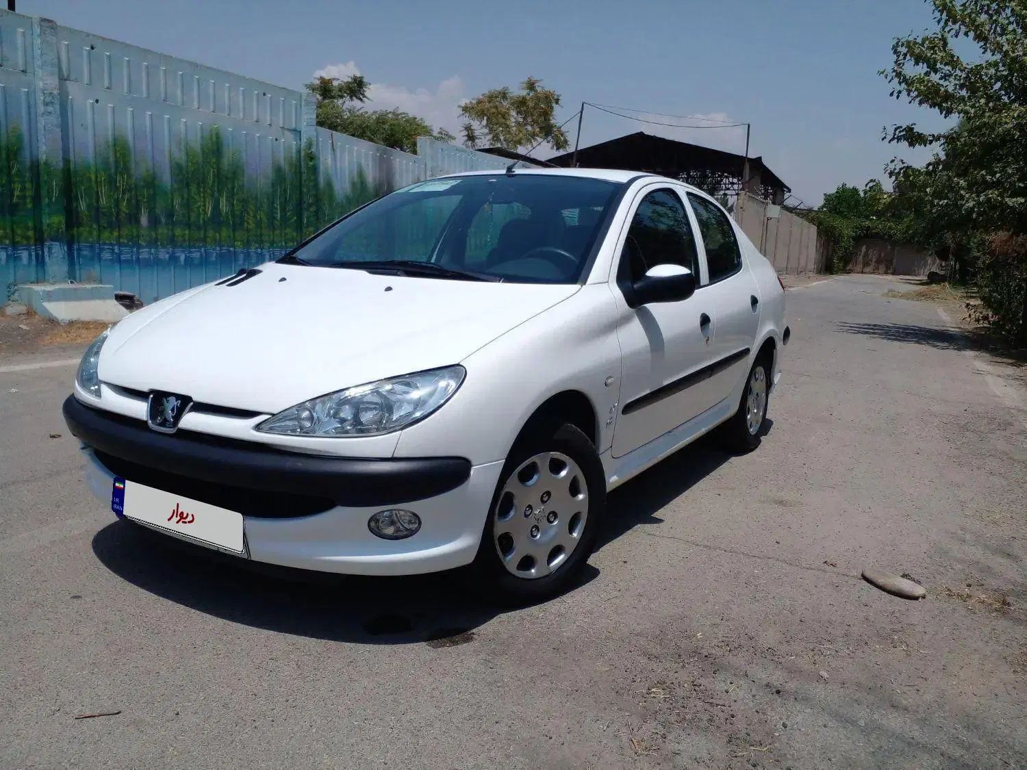 پژو ۲۰۶ صندوق دار v8 - 1396
