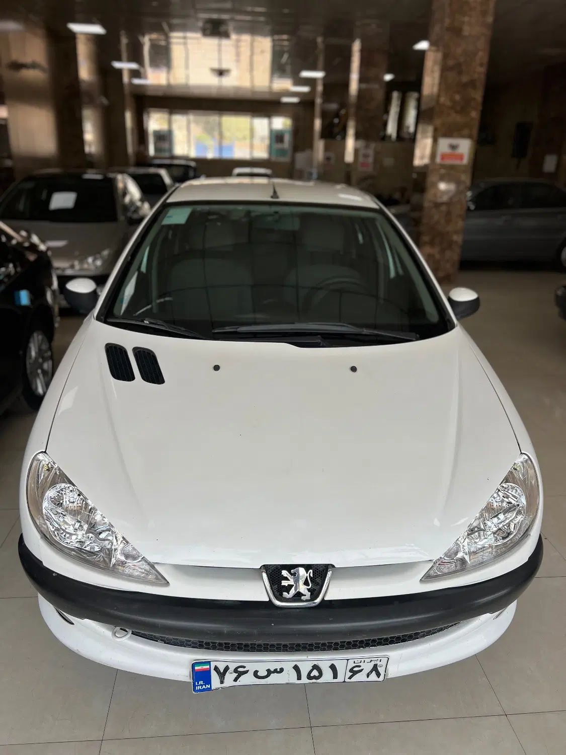 پژو ۲۰۶ صندوق دار v8 - 1397