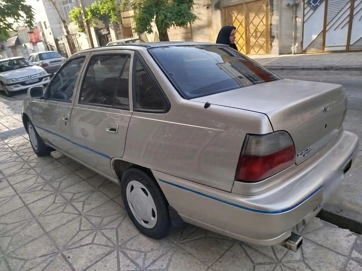 دوو سیلو سدان - 1382