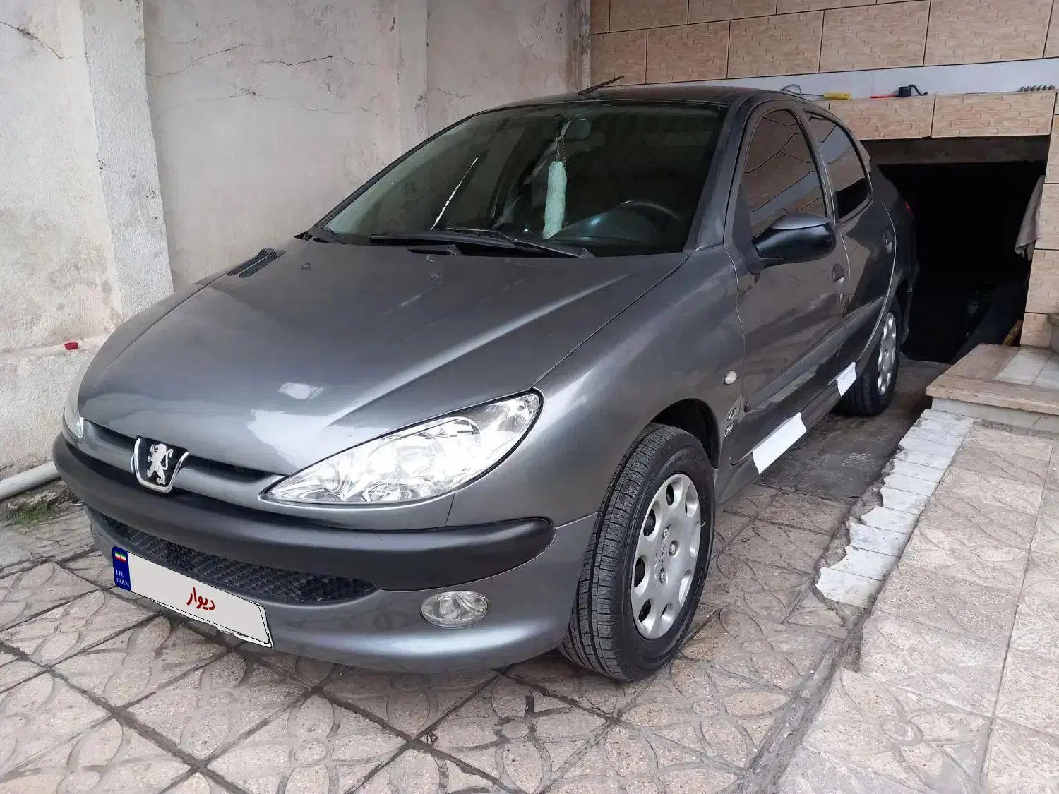 پژو ۲۰۶ صندوق دار v8 - 1394