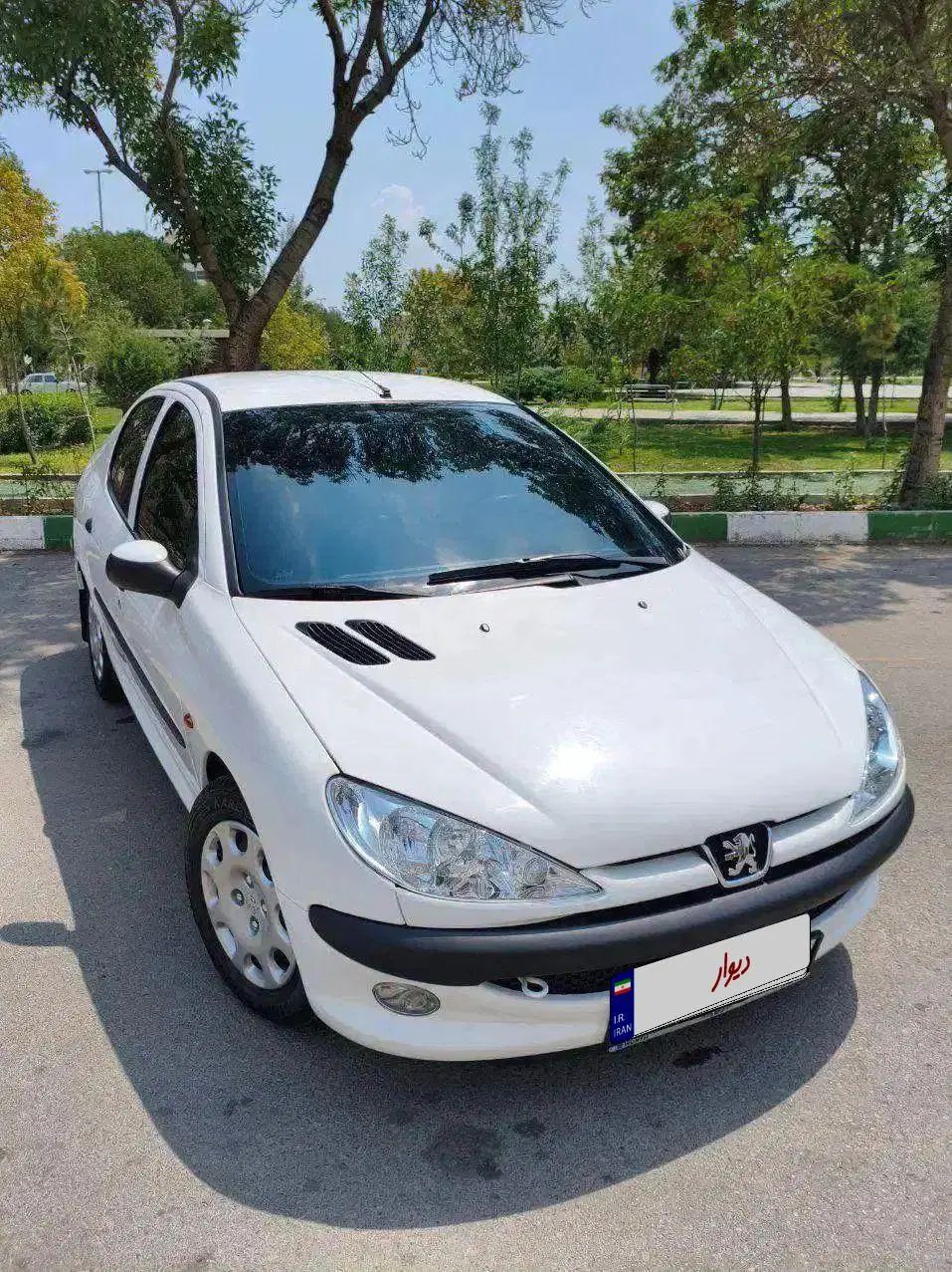 پژو ۲۰۶ صندوق دار v8 - 1396