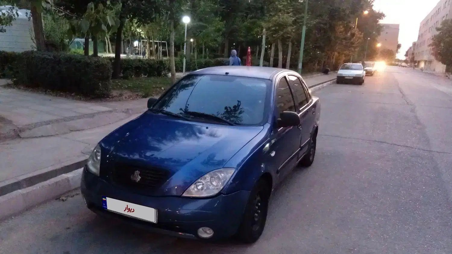 تیبا صندوق دار SX - 1393