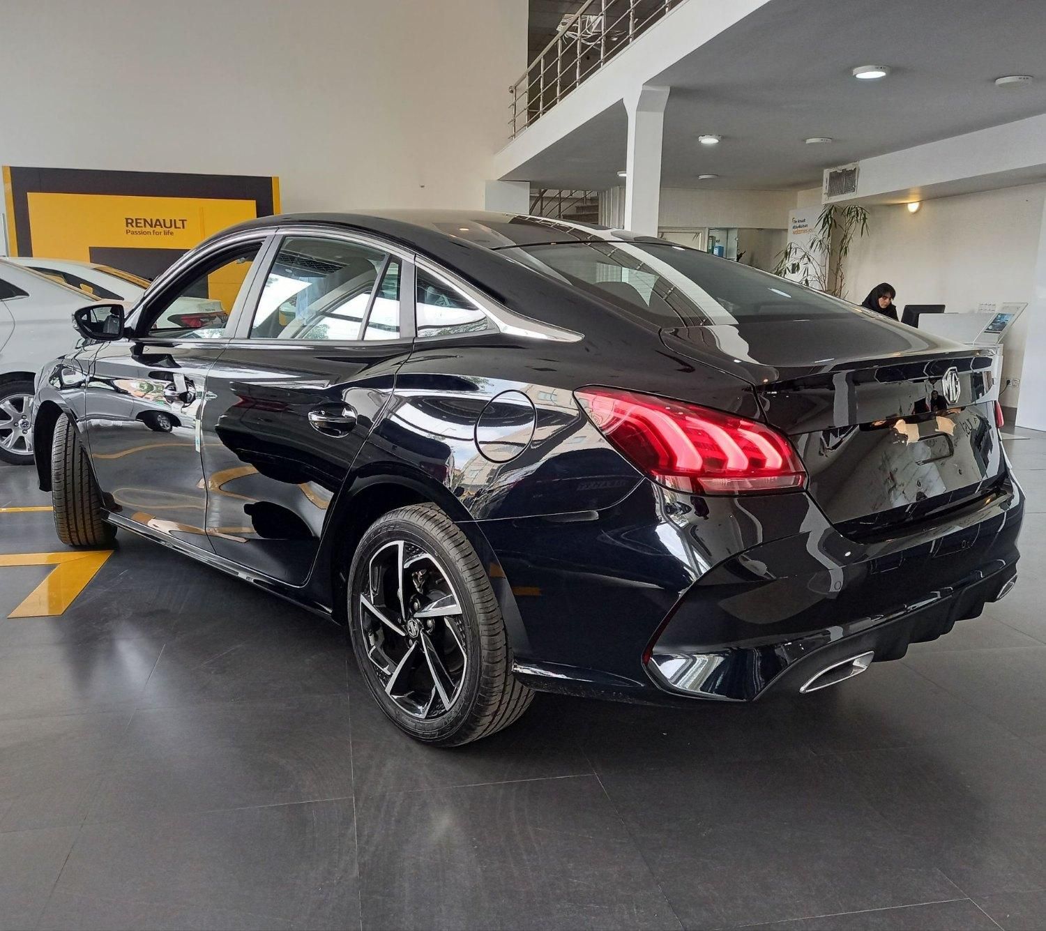 ام جی GT اتوماتیک - 2024
