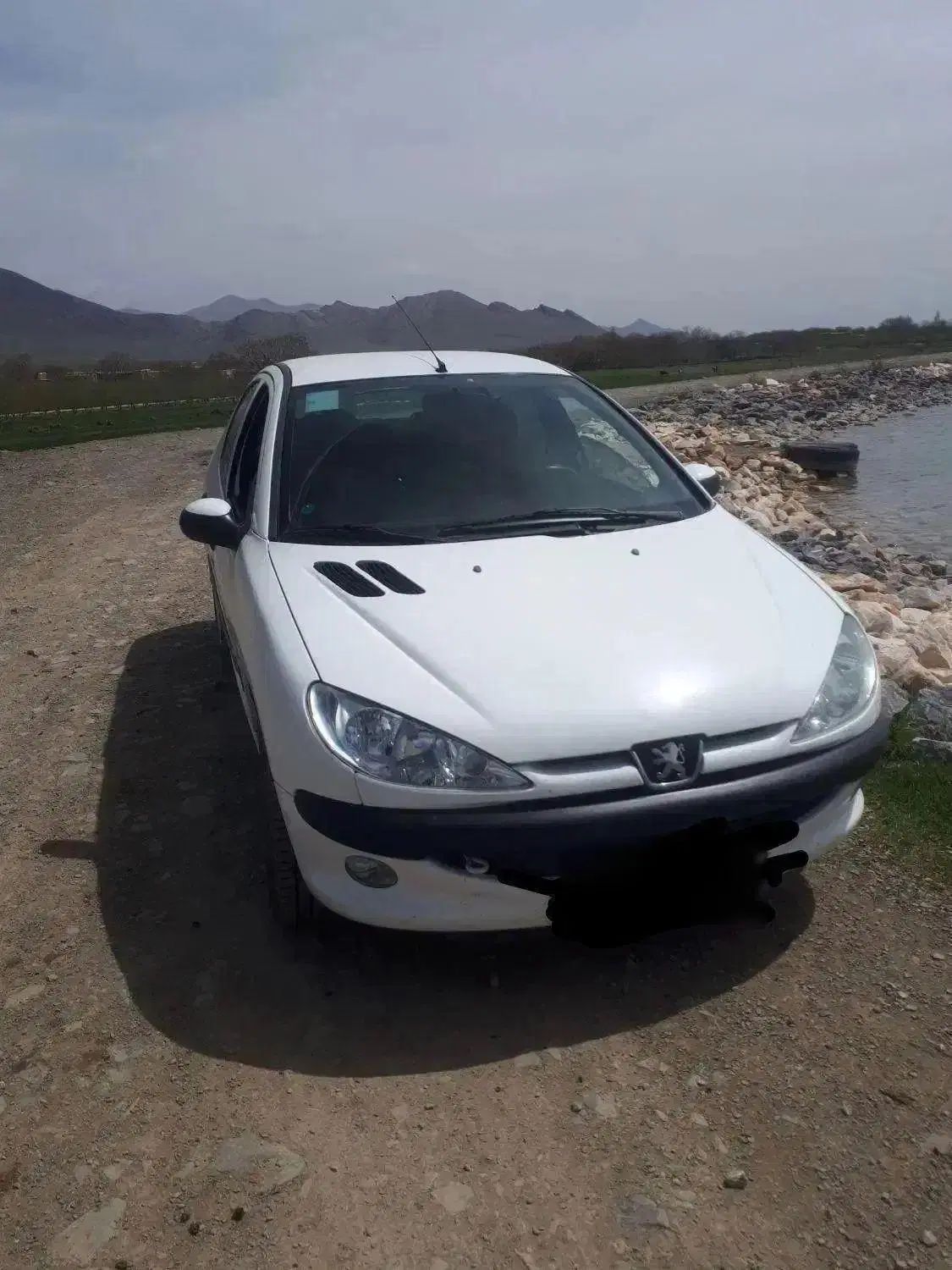 پژو ۲۰۶ صندوق دار v8 - 1394