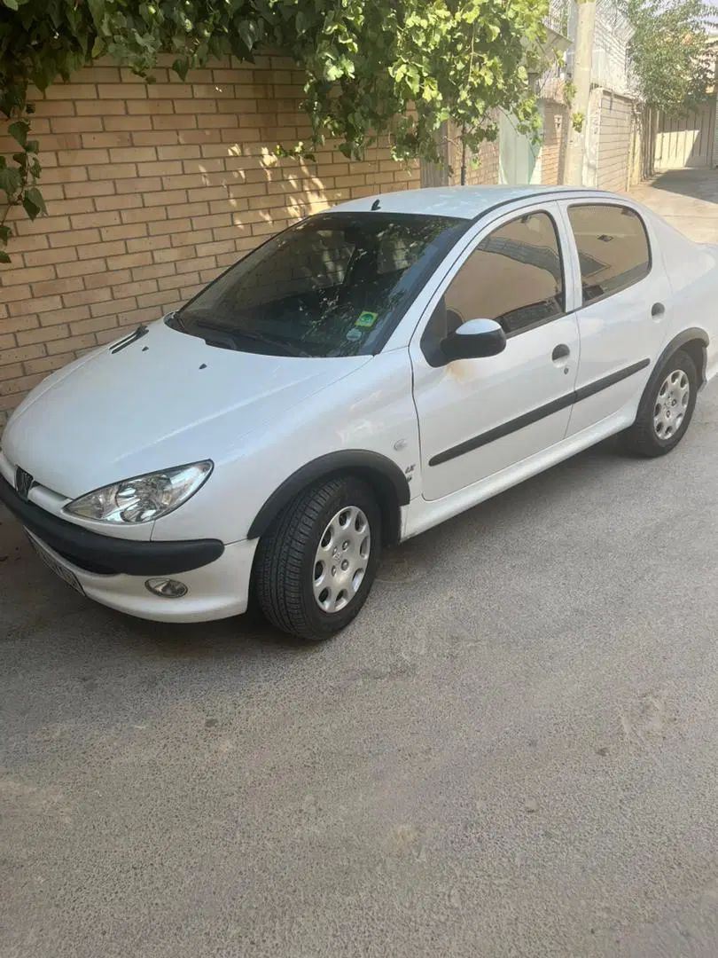 پژو ۲۰۶ صندوق دار v8 - 1395