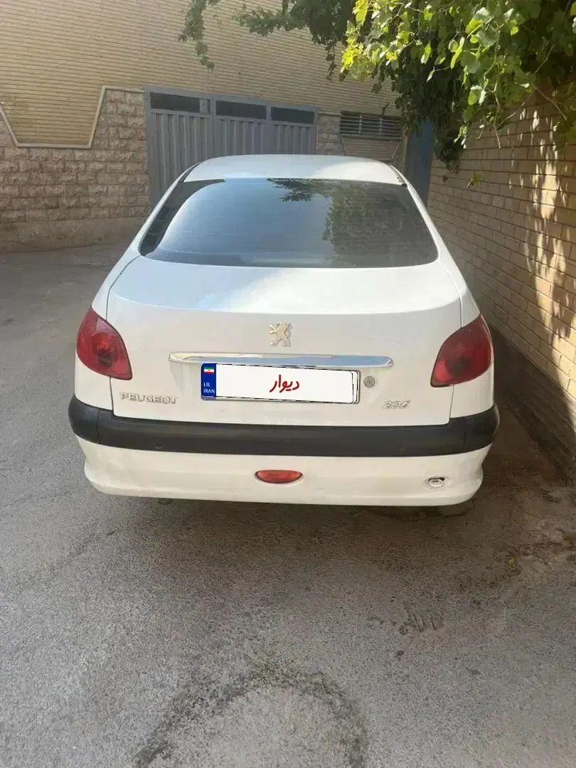 پژو ۲۰۶ صندوق دار v8 - 1395