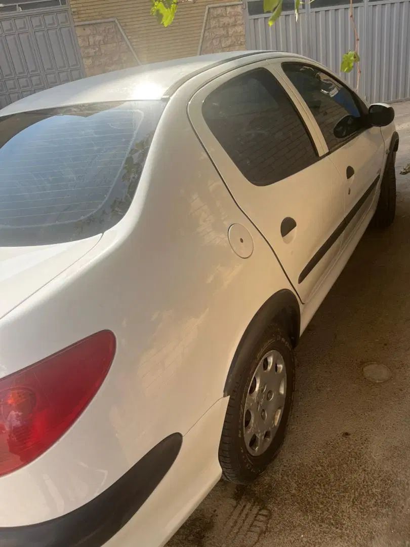 پژو ۲۰۶ صندوق دار v8 - 1395