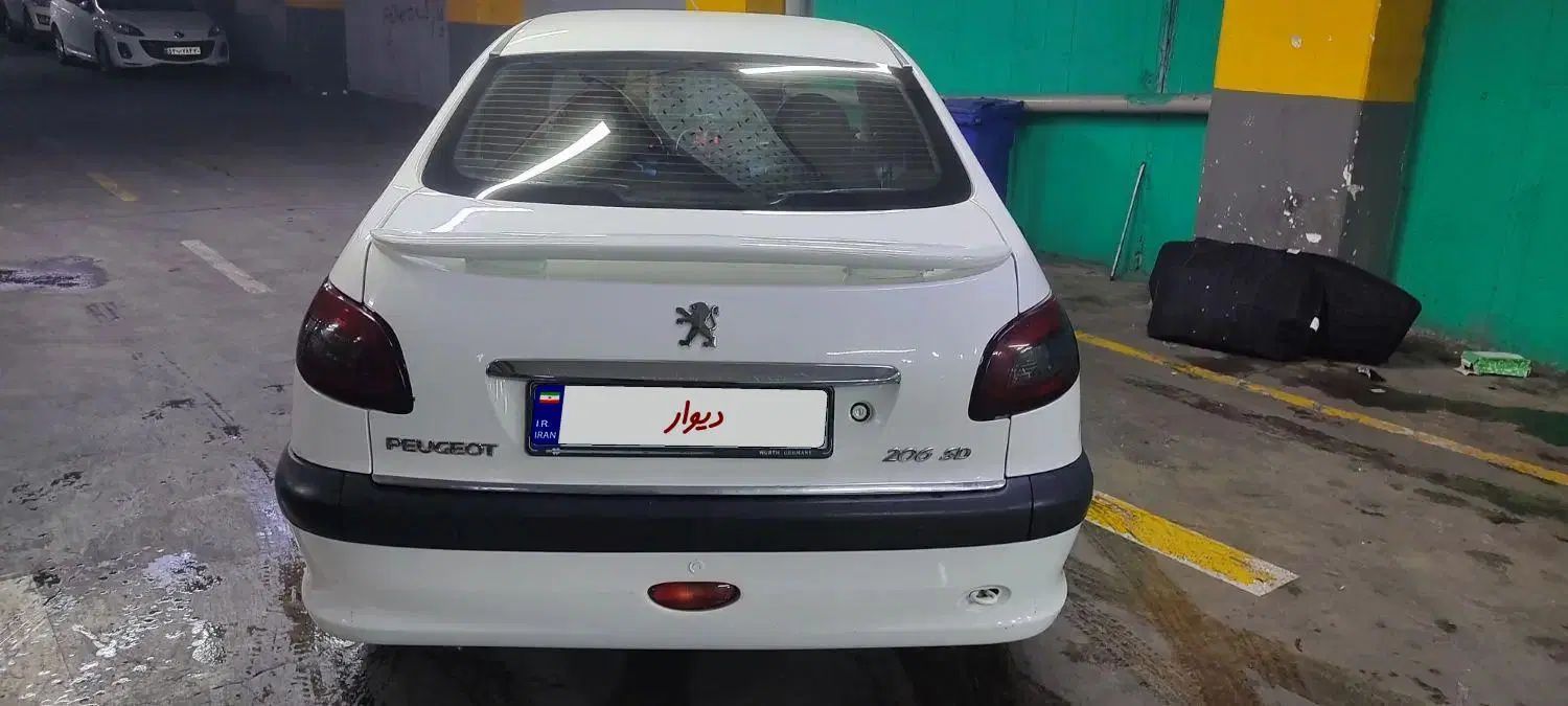 پژو ۲۰۶ صندوق دار v8 - 1393