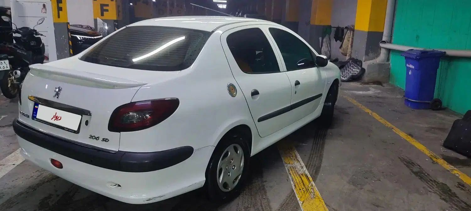 پژو ۲۰۶ صندوق دار v8 - 1393