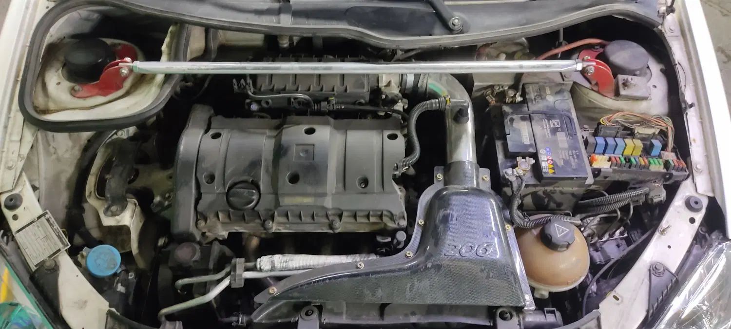 پژو ۲۰۶ صندوق دار v8 - 1393