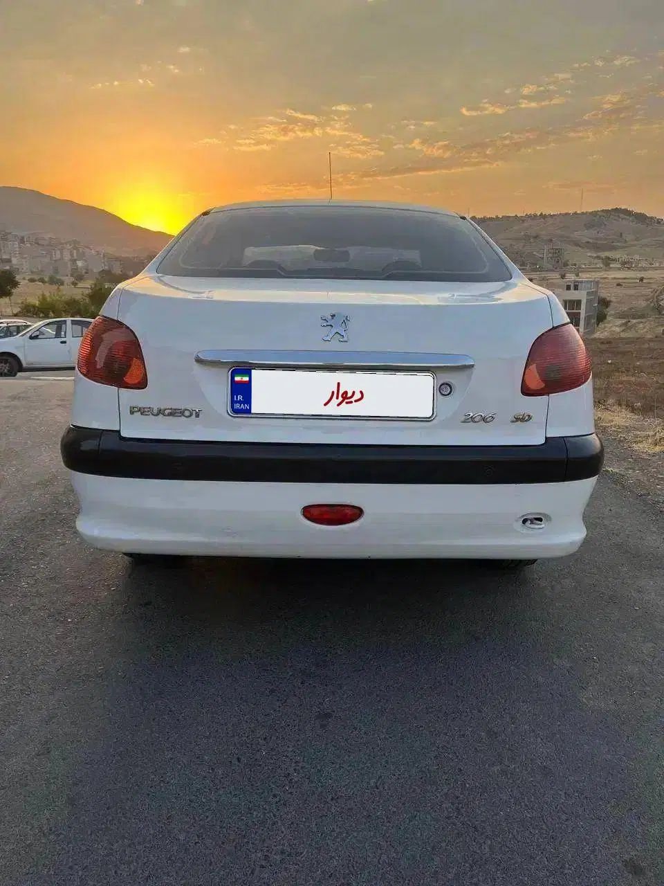 پژو ۲۰۶ صندوق دار v8 - 1395