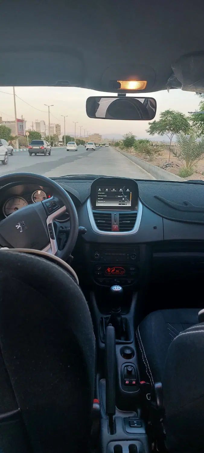پژو 207 دنده‌ای فرمان هیدرولیک - 1402