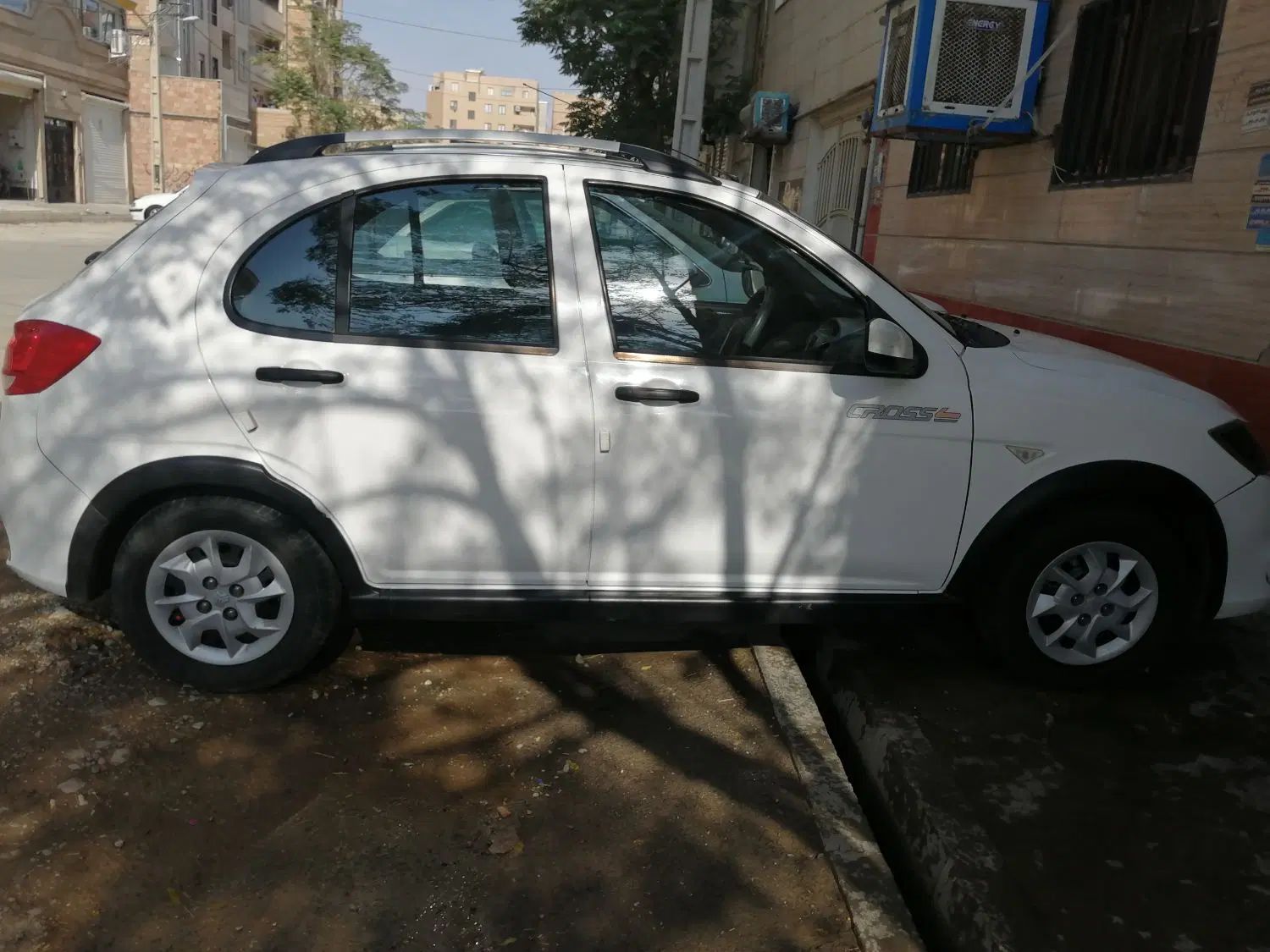 خودرو کوییک، معمولی آگهی ann_19974745