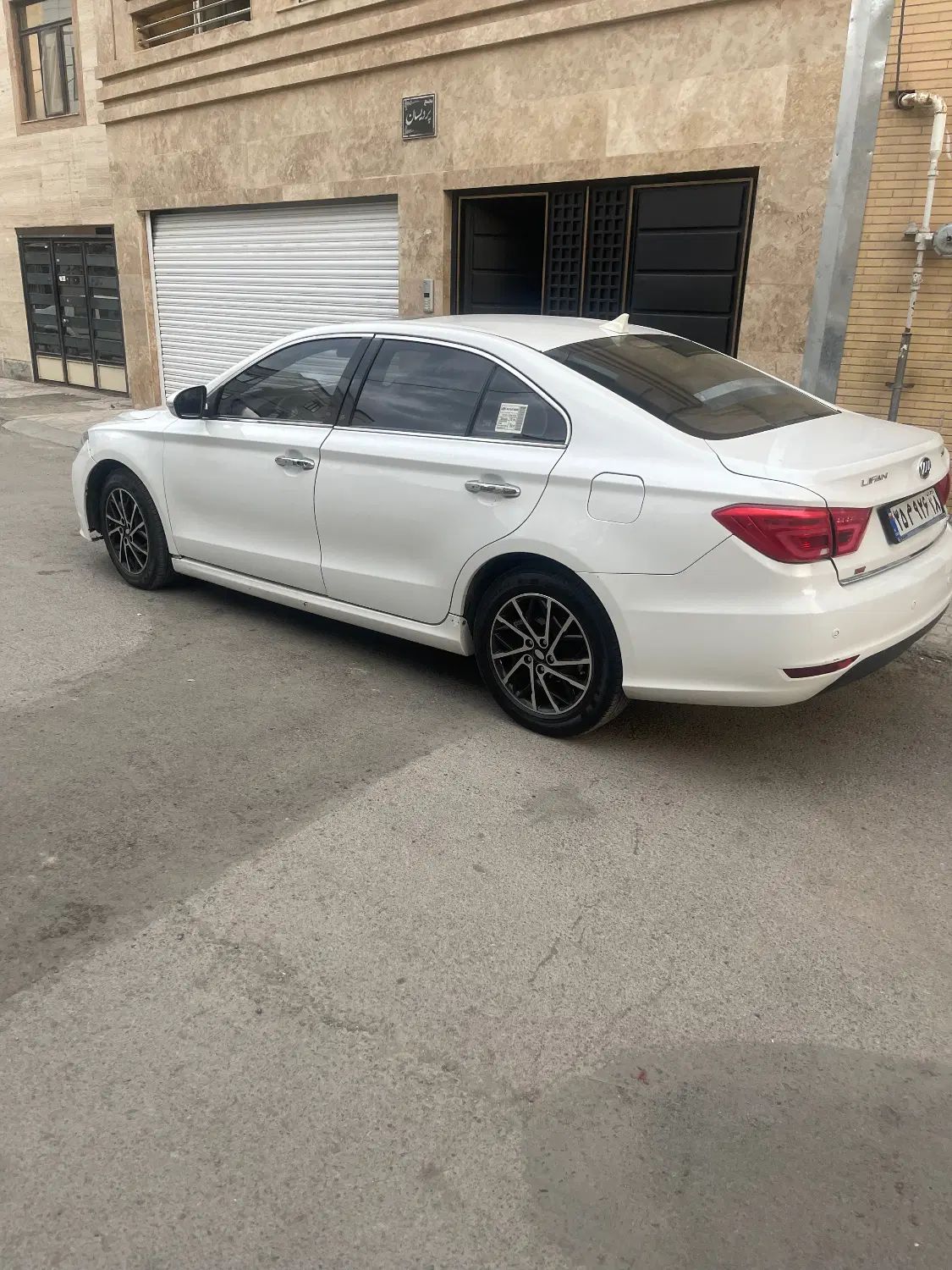 لیفان 820 اتوماتیک - 1395
