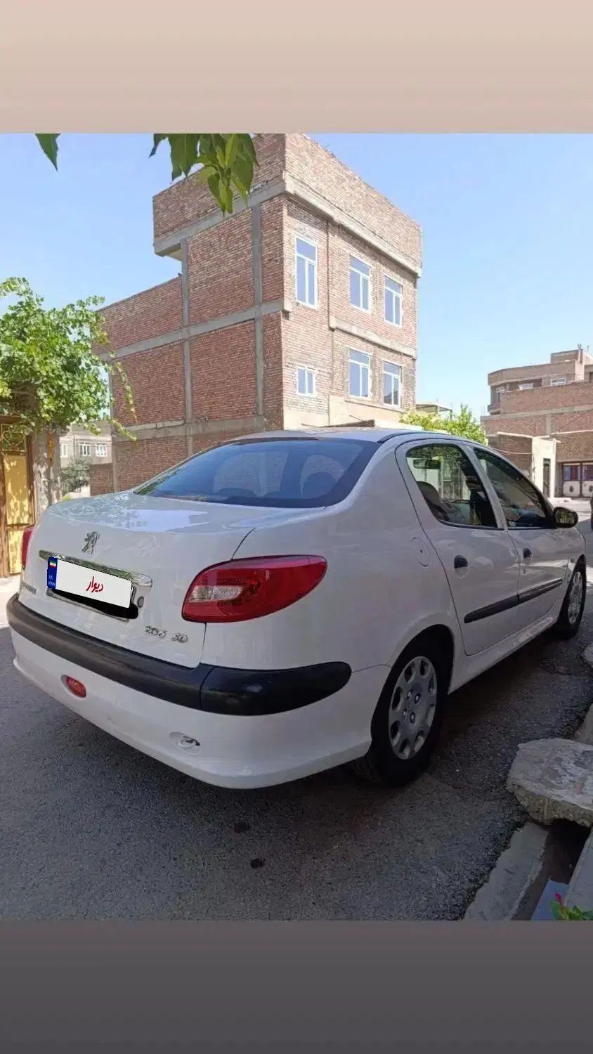 پژو ۲۰۶ صندوق دار v8 - 1389