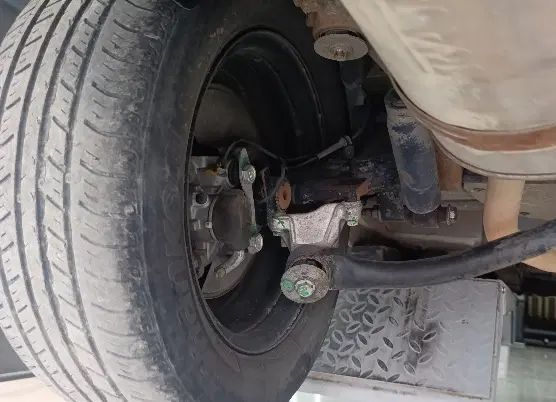پژو ۲۰۶ صندوق دار v8 - 1389