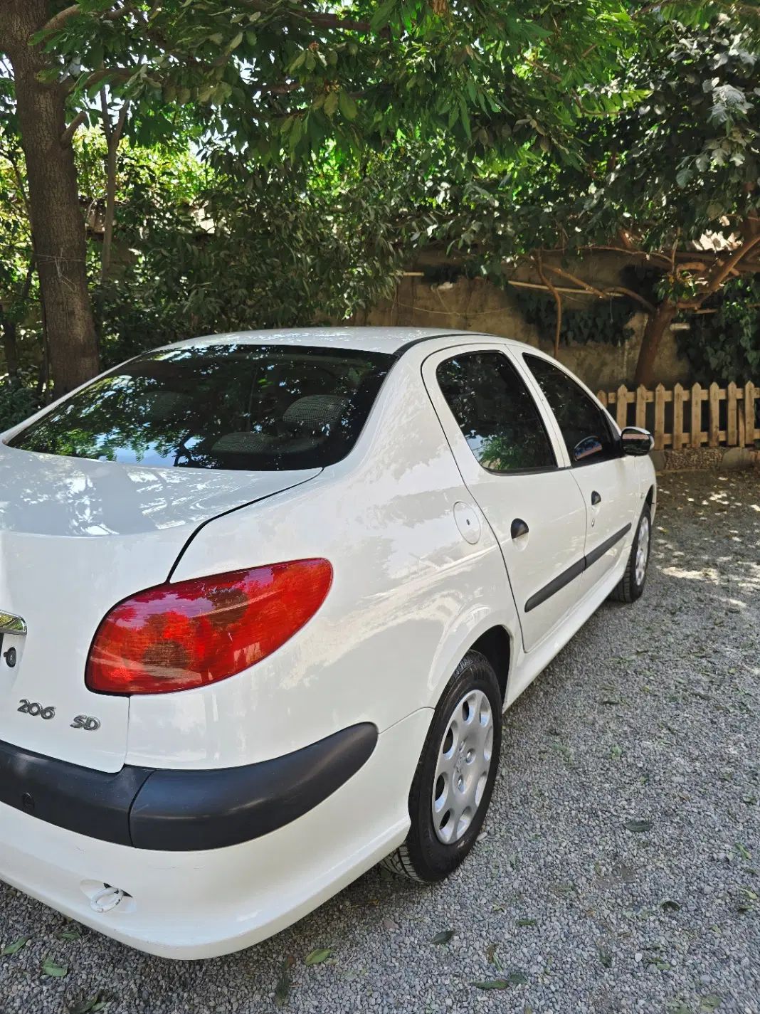 پژو ۲۰۶ صندوق دار v8 - 1396