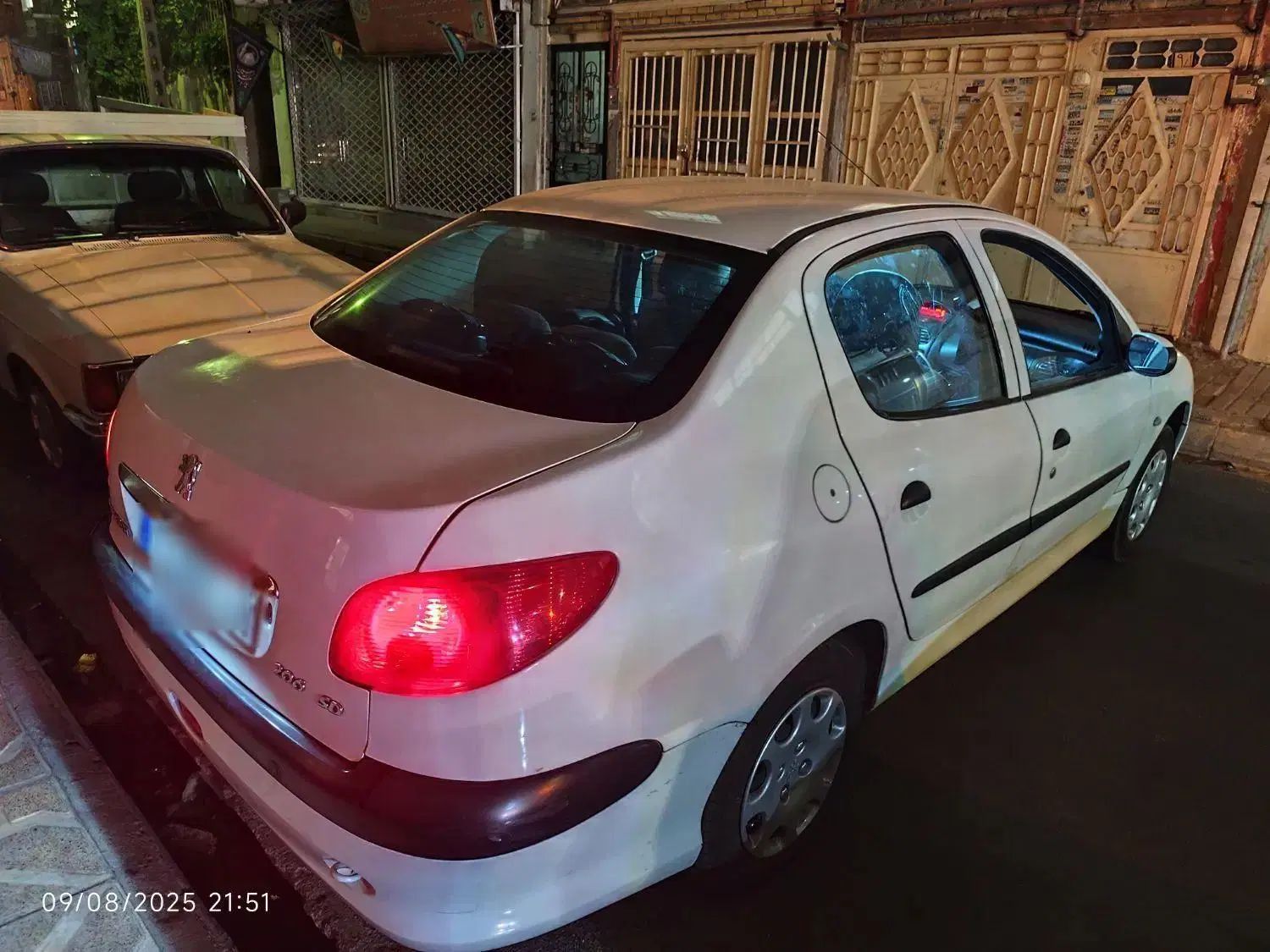 پژو ۲۰۶ صندوق دار v8 - 1397