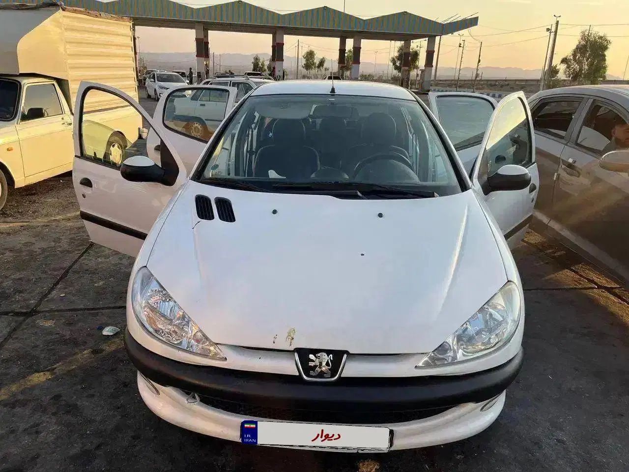 پژو ۲۰۶ صندوق دار v8 - 1396