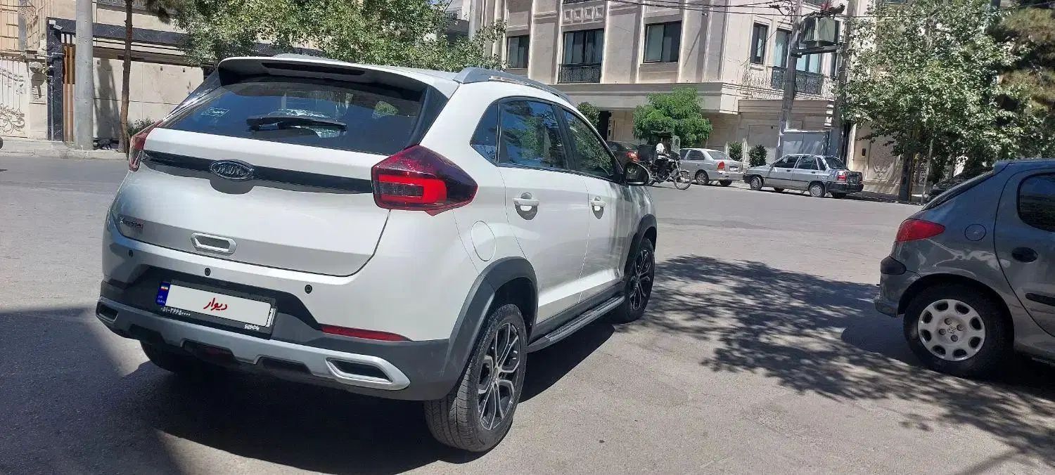ام وی ام X22 پرو دنده‌ای - 1403