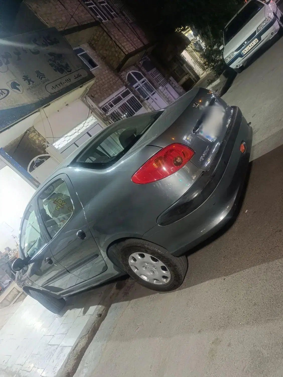 پژو ۲۰۶ صندوق دار v8 - 1395