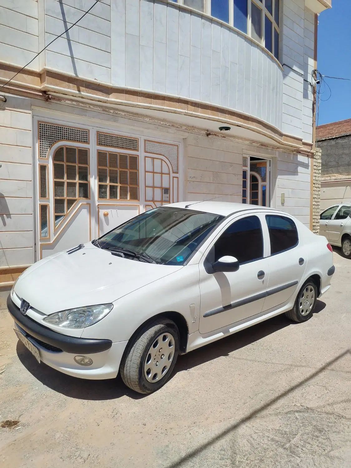 پژو ۲۰۶ صندوق دار v8 - 1396