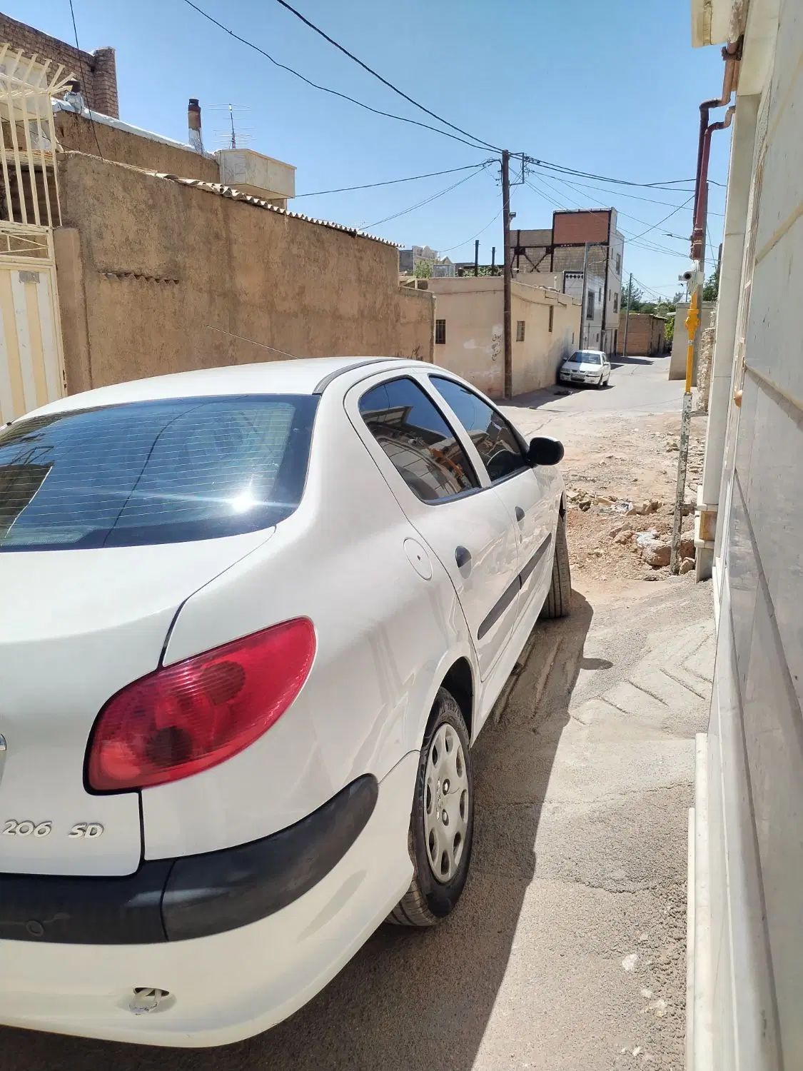 پژو ۲۰۶ صندوق دار v8 - 1396