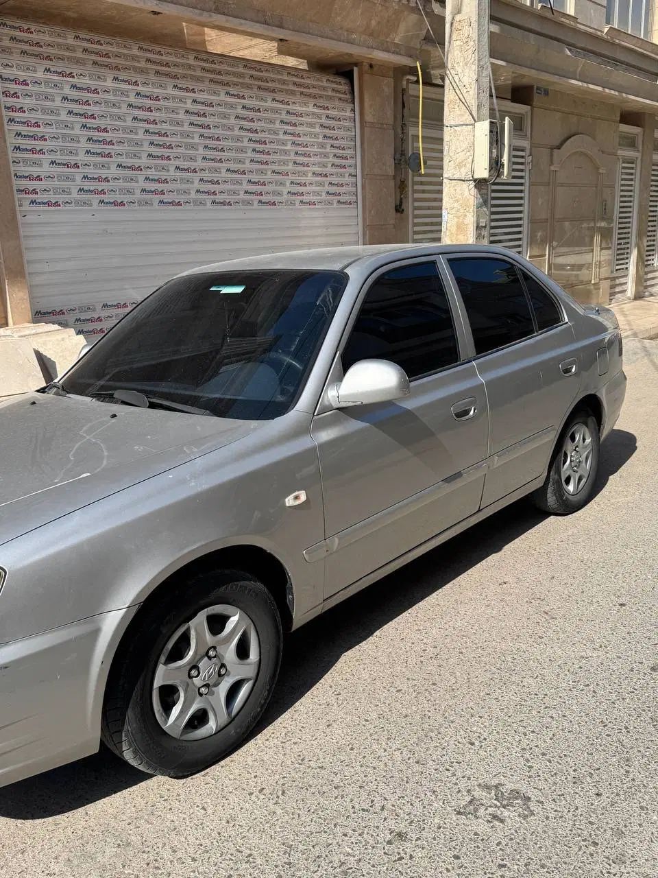 هیوندای ورنا دنده‌ ای - 1384