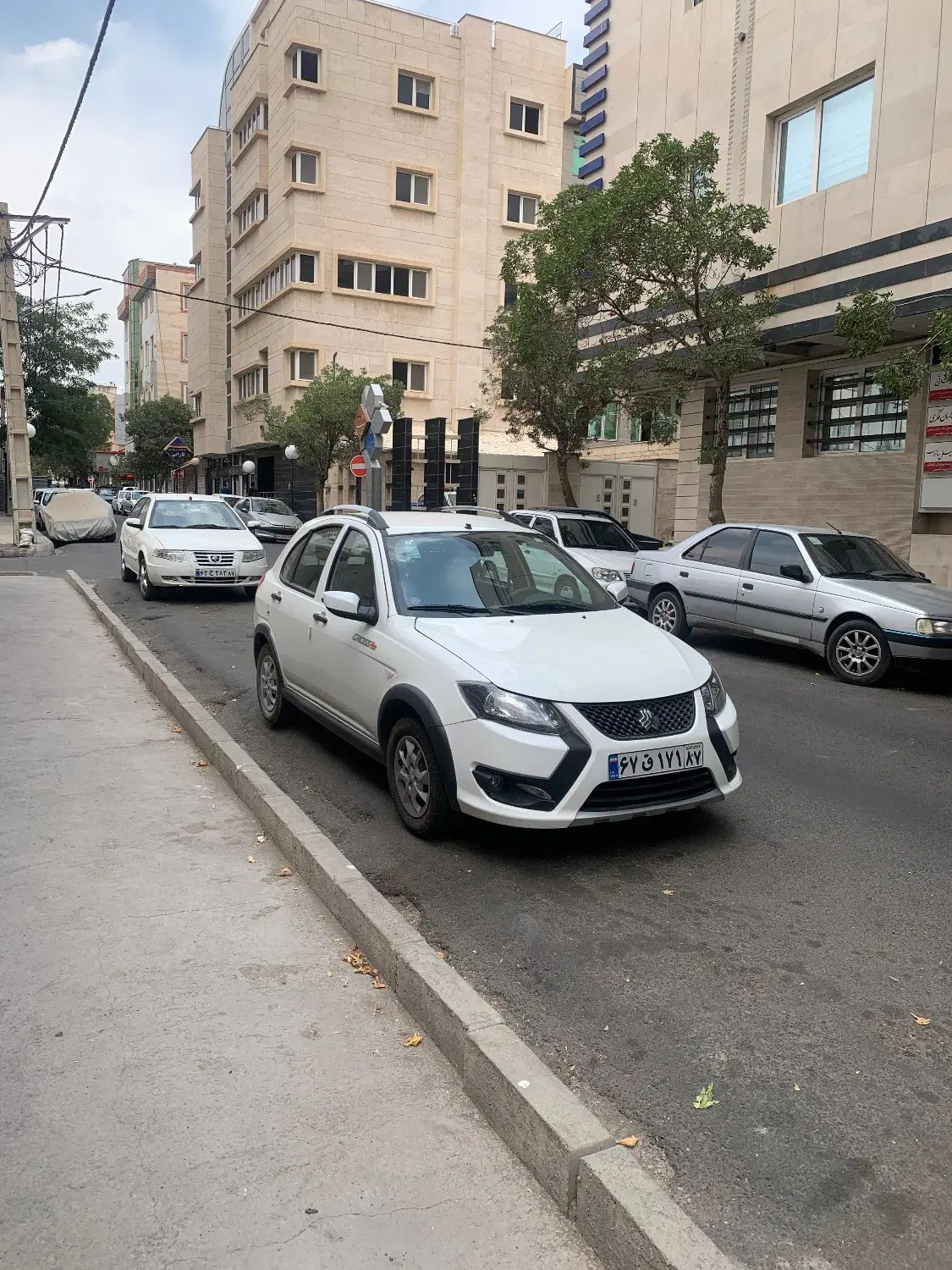 خودرو کوییک، معمولی آگهی ann_19977018