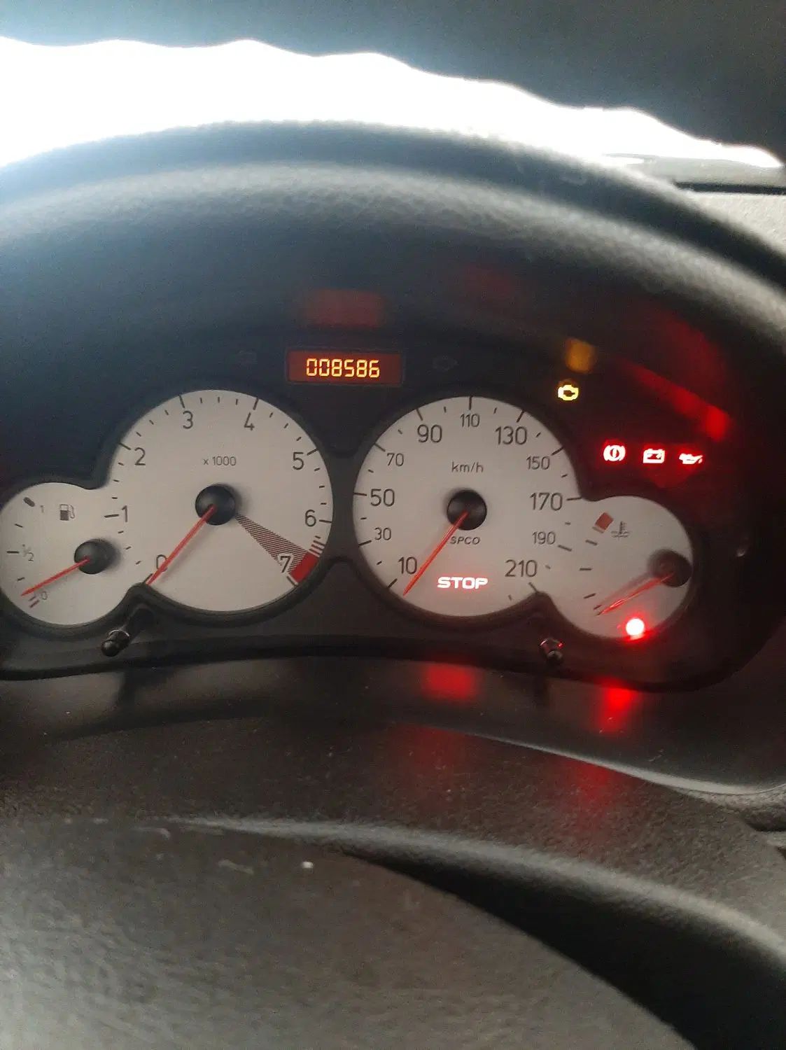 پژو ۲۰۶ صندوق دار v8 - 1399