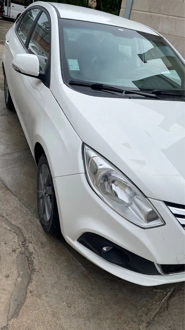 جک J4 اتوماتیک ساده - 1402