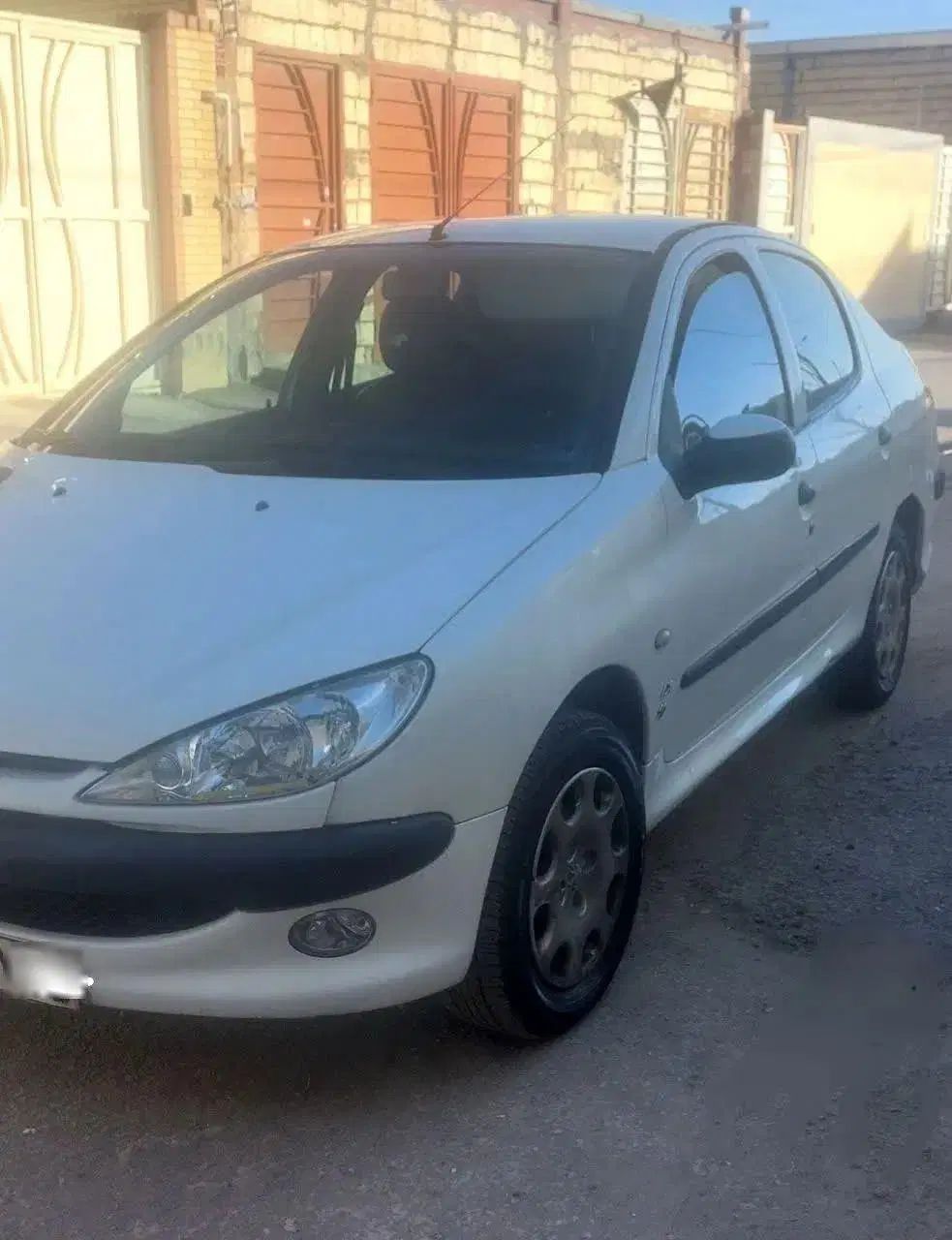پژو ۲۰۶ صندوق دار v8 - 1393
