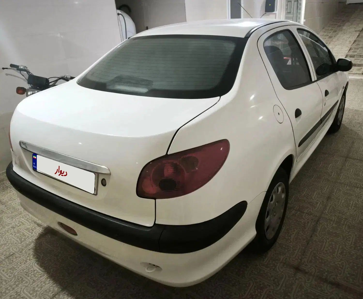 پژو ۲۰۶ صندوق دار v8 - 1395
