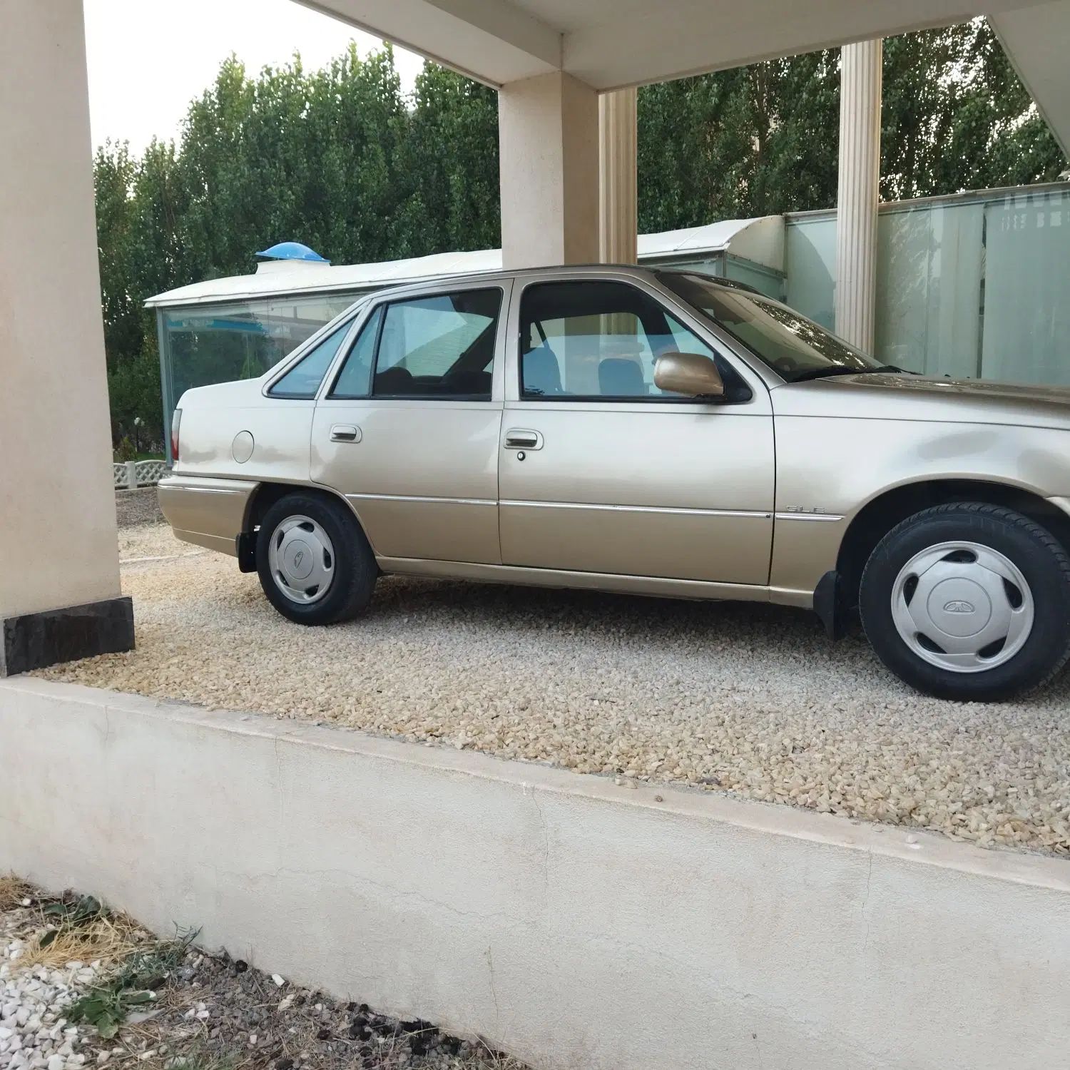دوو سیلو سدان - 1381