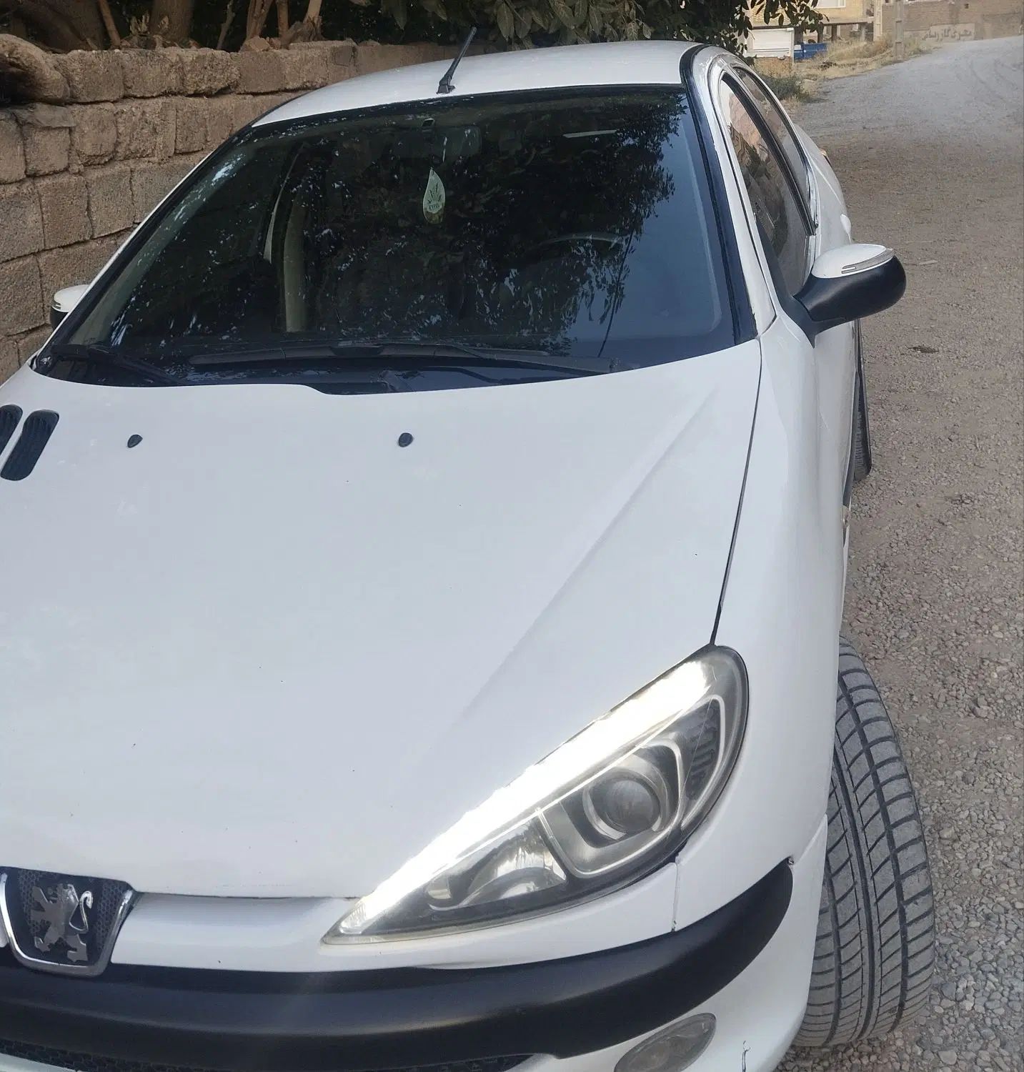 پژو ۲۰۶ صندوق دار v8 - 1385