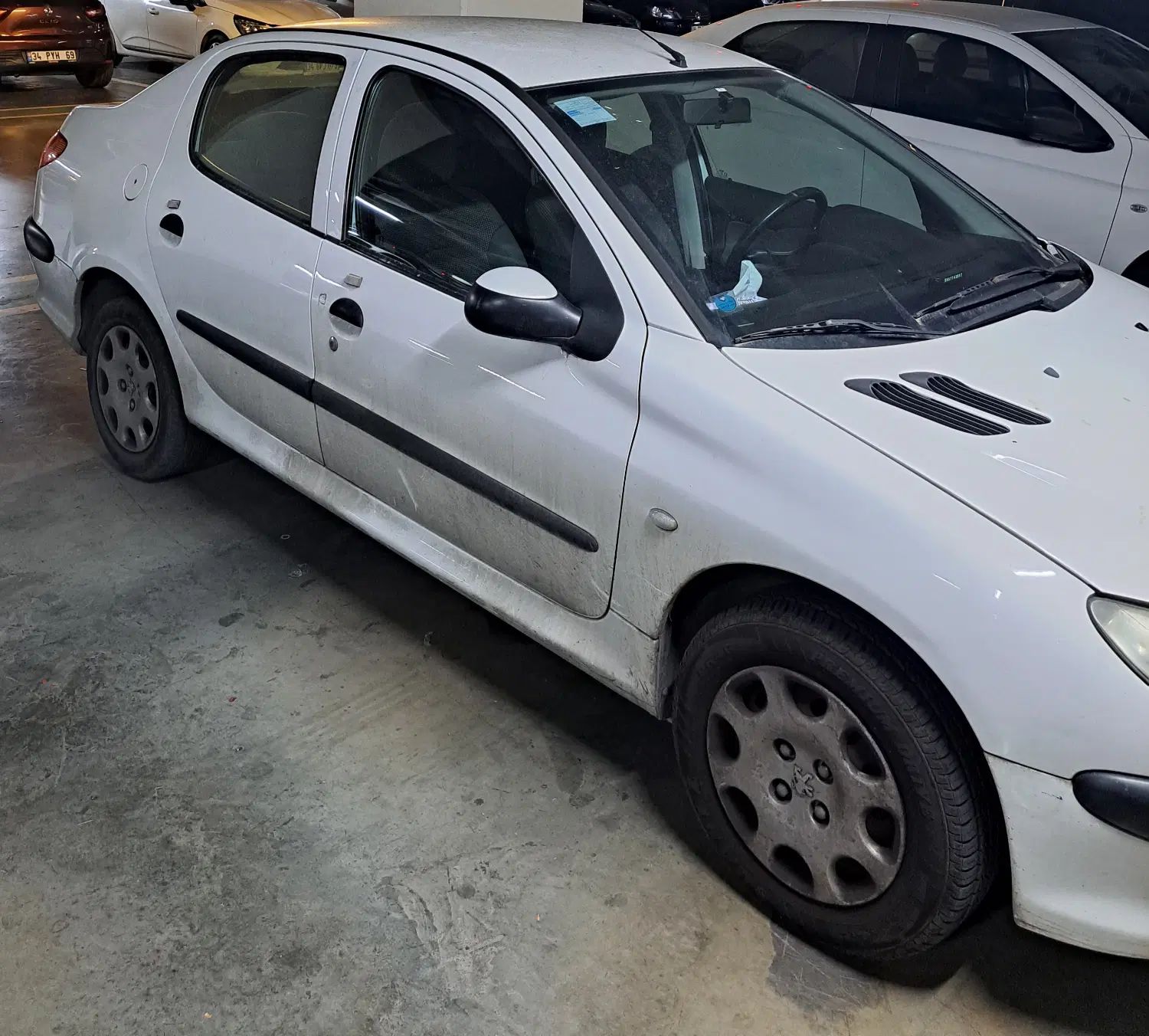 پژو ۲۰۶ صندوق دار v8 - 1393