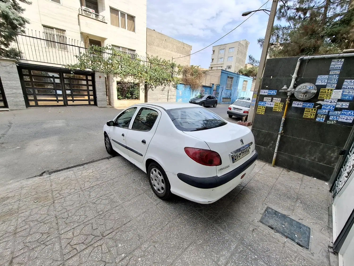 پژو ۲۰۶ صندوق دار v8 - 1396