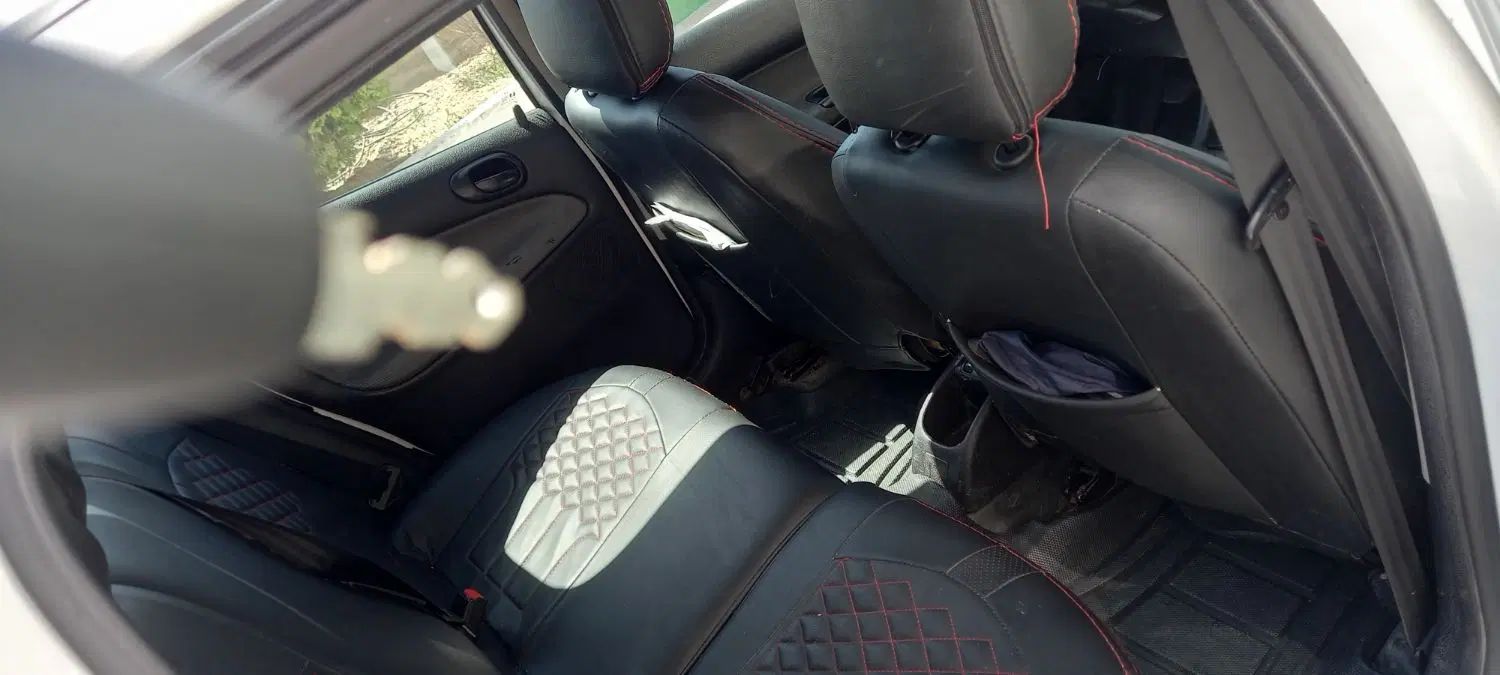 پژو ۲۰۶ صندوق دار v8 - 1390