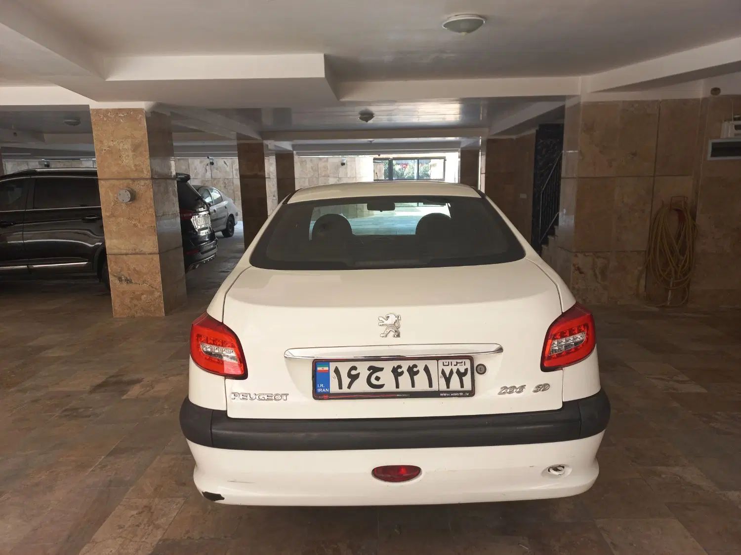 پژو ۲۰۶ صندوق دار v8 - 1389