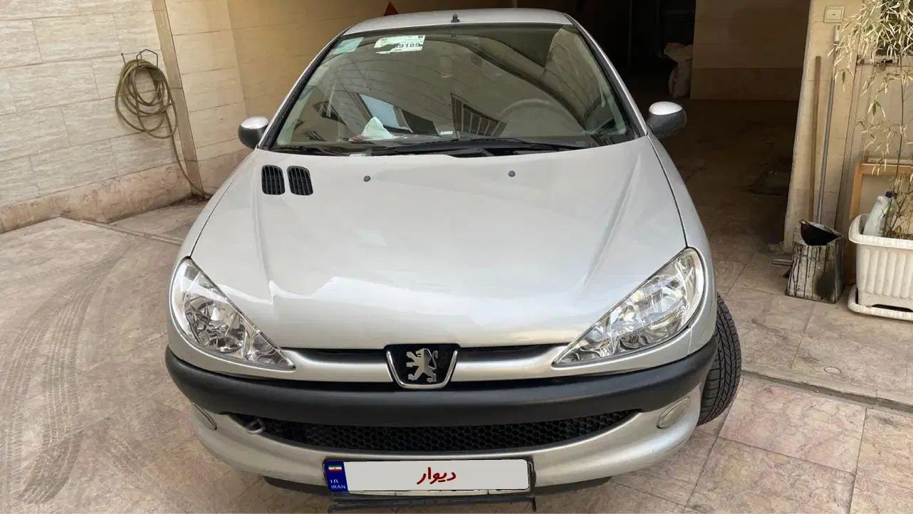 پژو ۲۰۶ صندوق دار v8 - 1398
