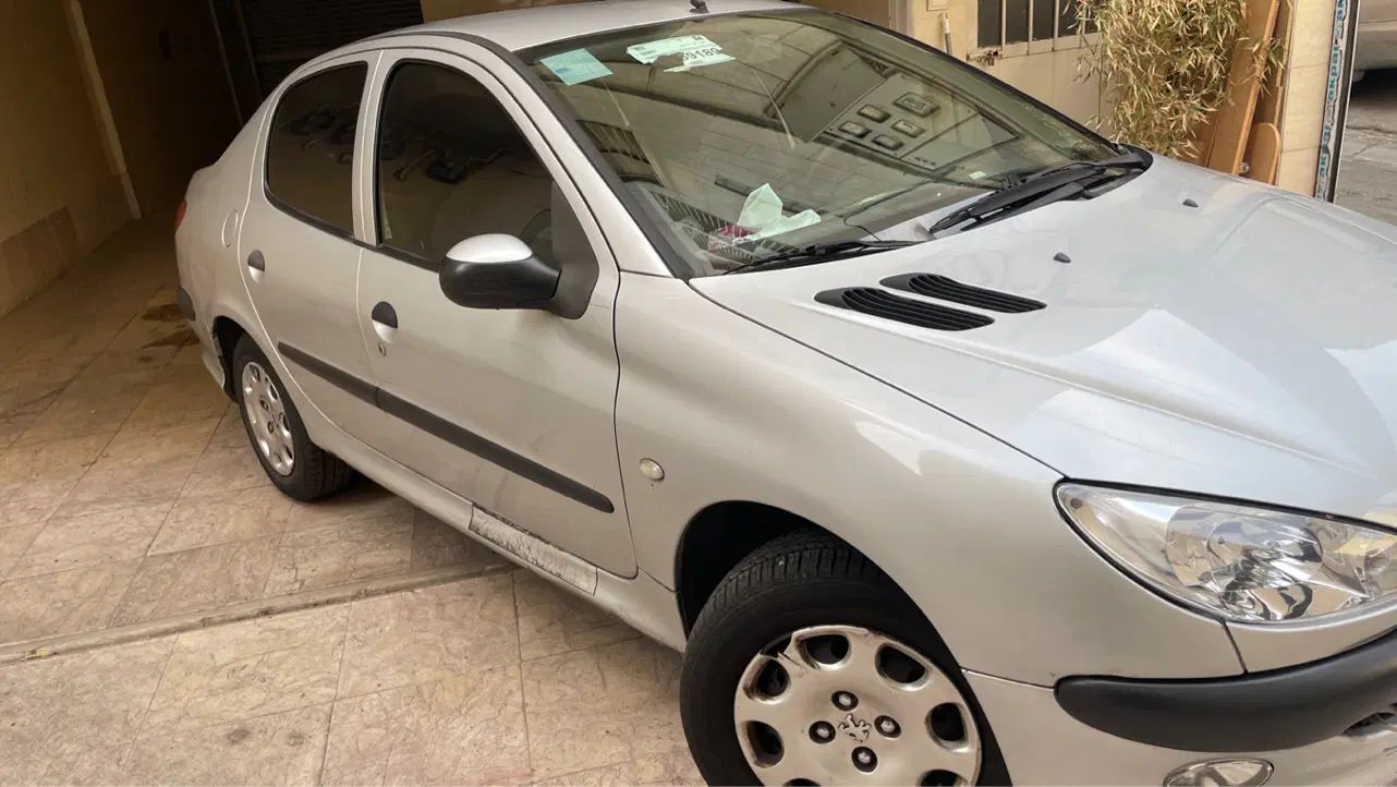 پژو ۲۰۶ صندوق دار v8 - 1398