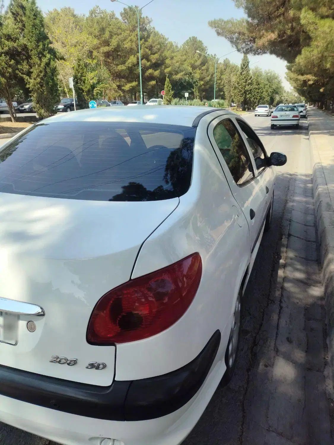 خودرو پژو، ۲۰۶ صندوق دار آگهی ann_19979612