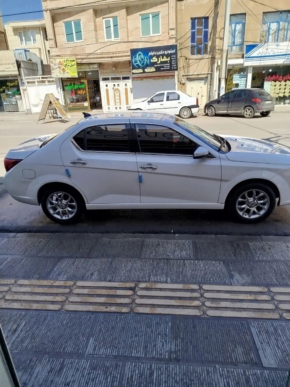 خودرو دنا، پلاس آگهی ann_19980128