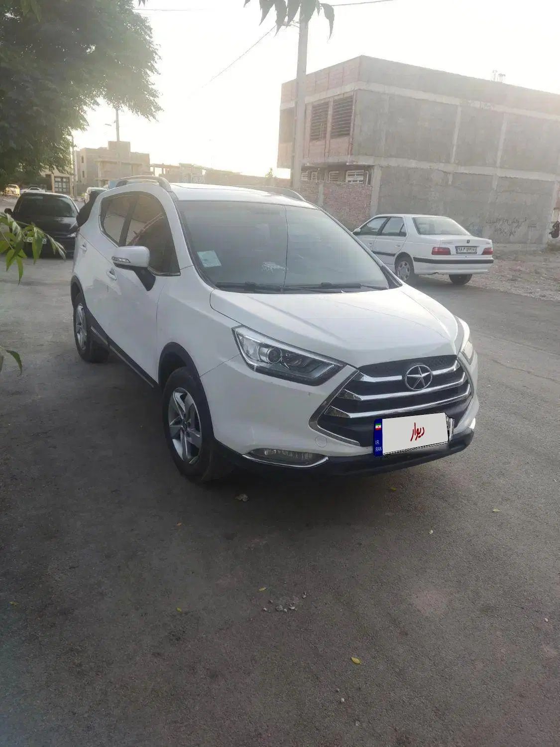 جک S3 اتوماتیک - 1402