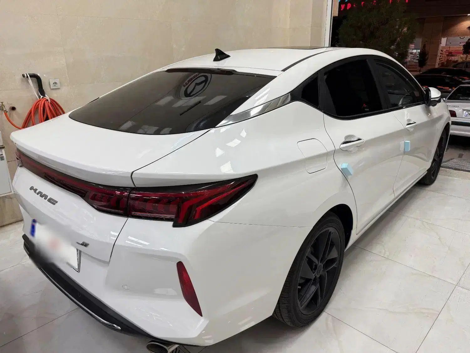 خودرو کی ام سی، J7 آگهی ann_19980503