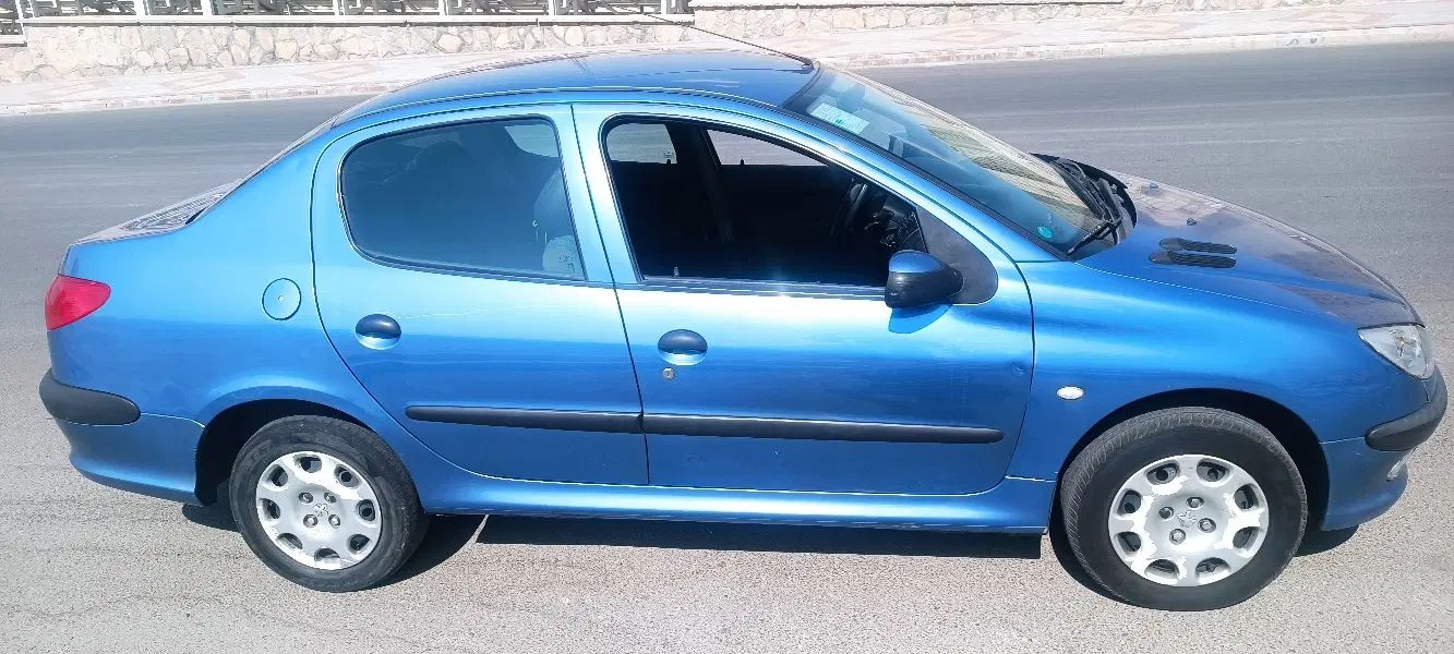 پژو ۲۰۶ صندوق دار v8 - 1396