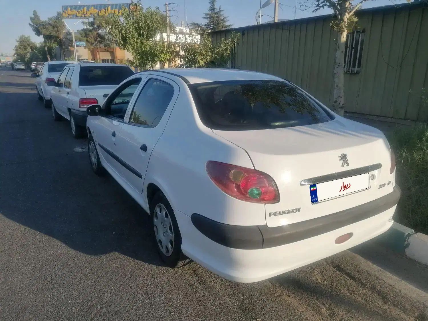 پژو ۲۰۶ صندوق دار v8 - 1391